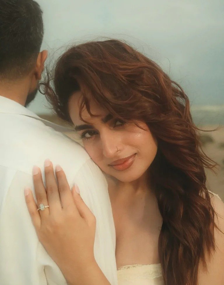 Ayesha Khan
